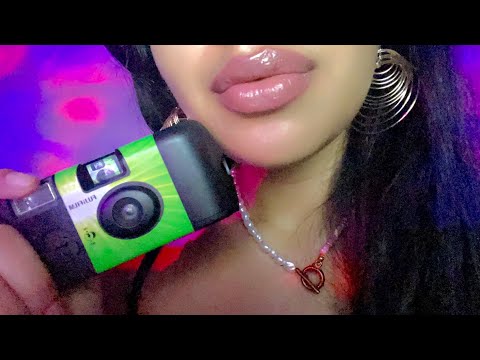 ASMR~ Tingly What’s In My Purse (Gum Chewing, Tapping & Whispers)