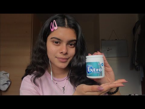 ASMR - 2 min tingles (3) : gum chewing (requested)