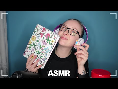 ASMR Quiet Time Gum Chewing & Scrapbook [Writing, Gluing, Photos, Stickers] Come and Relax With Me📕