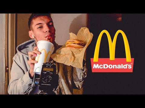 ASMR COMIENDO una hamburguesa de MC DONALD'S 🍔  Eating Sounds - ASMR Español