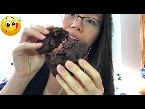 ASMR SAVORING A DECADENT FUDGY DARK CHOCOLATE COOKIE + PSYCHOLOGY WHY U HATE EATING/ MOUWFF SOUNDS