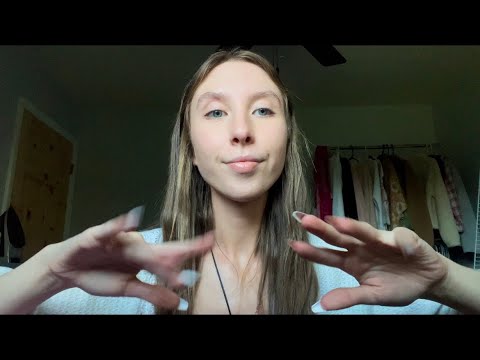 [Asmr] Random Fast Triggers💤 (tapping/scratching, whispering, etc)