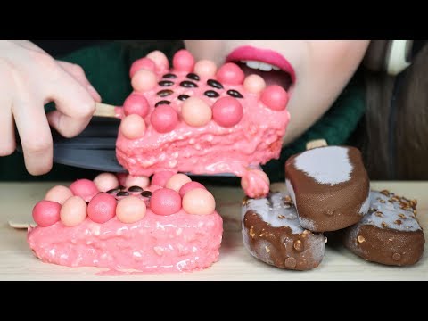 ASMR STRAWBERRY MINI CAKES + HAAGEN-DAZS CHOCOLATE COVERED ICE CREAM BARS (Eating Sounds)