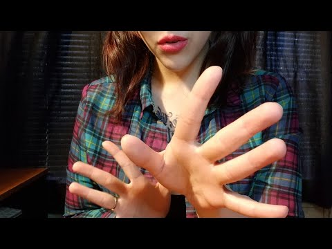 (( ASMR )) fast aggressive hand movements / sounds with some blablablas