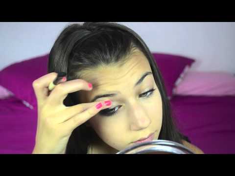Eye Makeup Tutorial for Ass Back Home cover by Sabrina Vaz