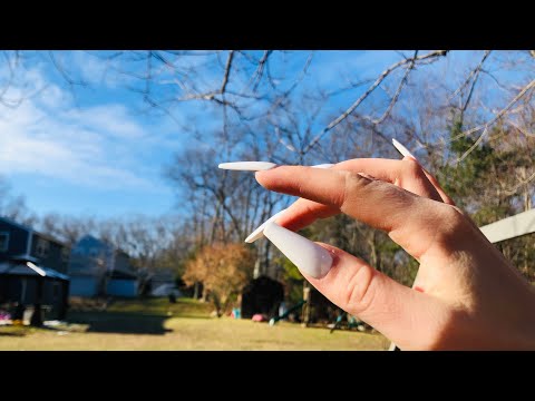 ASMR! Tapping Outside On A Sunny Day☀️