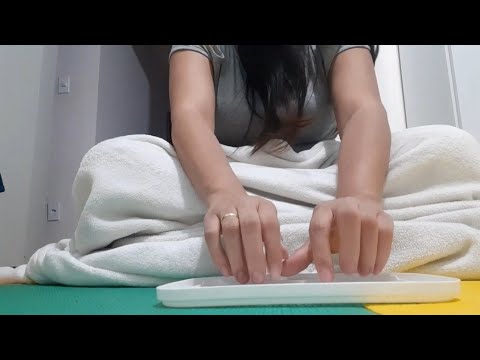 Asmr - tapping and scratching