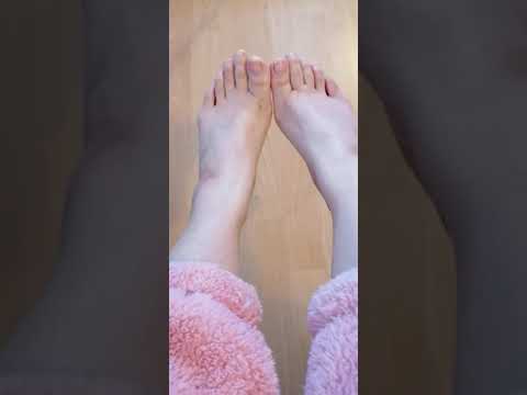 Asmr feets quite spoken 👌who miss my sexy feets? 💋