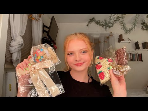 ASMR~UNPACKING  NEW HAIR CLIPS (CRINKLE SOUNDS)🎀💇🏼‍♀️