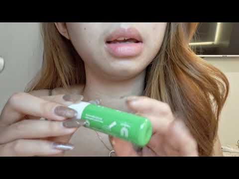 ASMR 1 minute lip balm application (w/ mouth sounds)