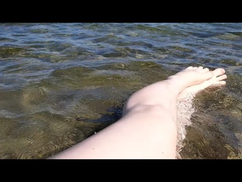 ASMR: I went into the water 🏊‍♀️| Water and windy sounds 💧