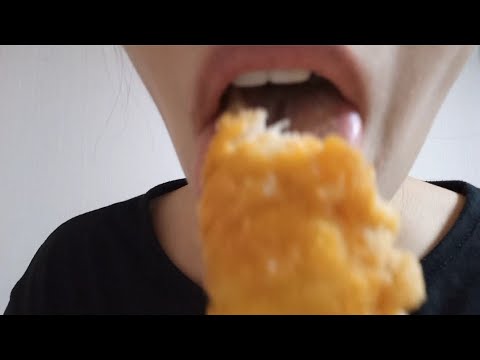 ASMR Chicken Nuggets LICKING EATING SOUNDS チキンナゲット