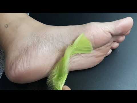 Tickling my feet with green feather (ASMR) | Vacuum Vlog