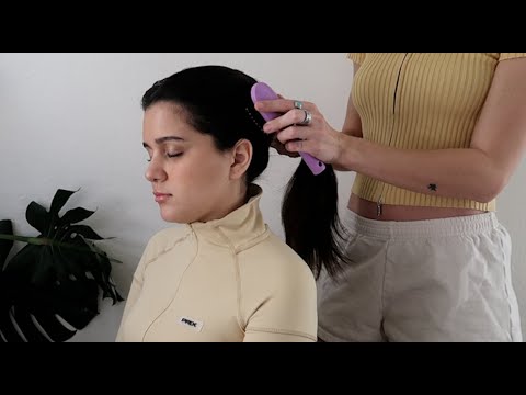 ASMR crisp and relaxing tingles while brushing and combing thayna's hair