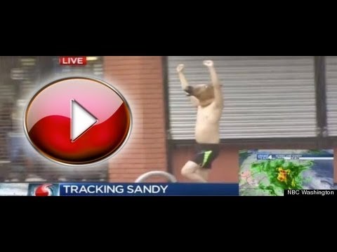 Shirtless Horse Man Jogs Past Hurricane Sandy News Camera  "hurricanehorse" - Review