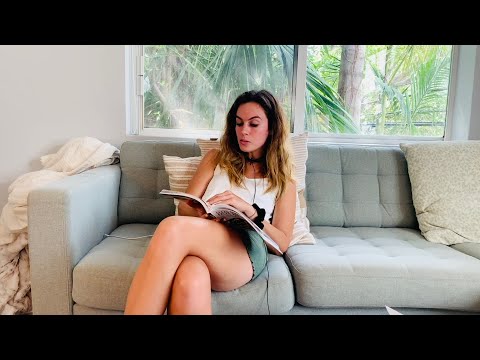 [ASMR] Hangout With Miss Bell And Chat