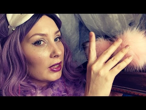 ASMR SUOMI/FINNISH ** ROLEPLAY ** Nukkumimmin taikalaatikko ** Kuiskailua, silittelyä, lukemista