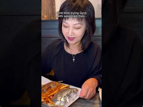 WHEN THE RESTAURANT FORGETS TO CUT EVERYTHING #shorts #viral #mukbang