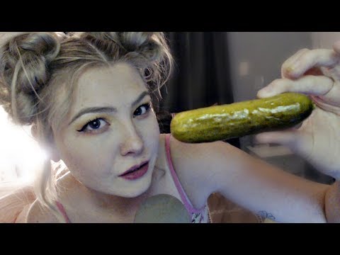 ASMR Pickle Eating~Chewing (Extra Juice) Mouth Sounds