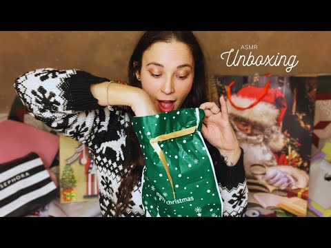 ASMR 🎁 Unboxing Christmas presents 🎁 #whispering #accent