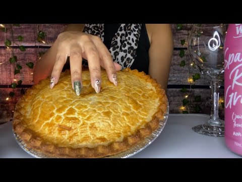 🥧ASMR 🥧 Happy Thanksgiving Special Edition • Destroying an Apple Pie  • Pie Tapping & Scratching 🍏🥧🦃