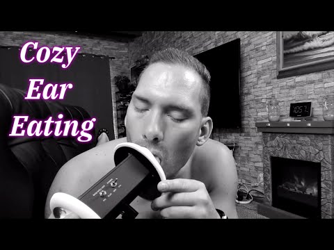 ASMR Cozy Ear Eating With Me