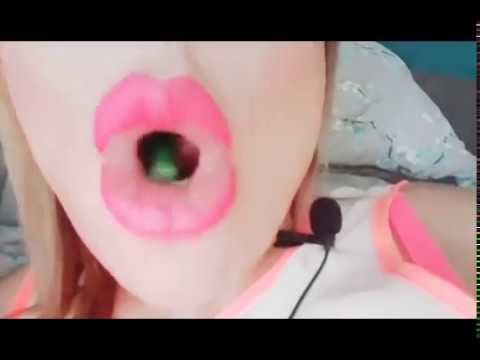 Asmr lips close up sour straws gummies (mouth sounds)