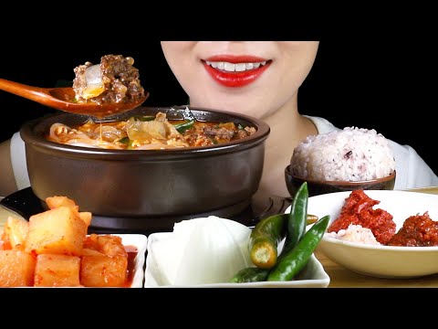 ASMR Spicy Pork Soup with Blood Sausages and Intestines | Dwaeji-gukbap | Eating Sounds Mukbang