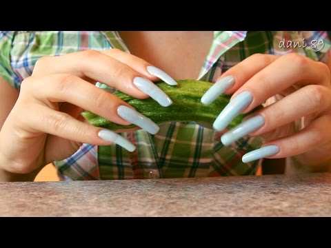 ASMR : NAILSCRATCHING - 🌿 test resistance with vegetable 🌱🌿