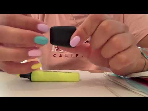 ASMR! SUPER RELAXING, SCRATCHING AND TAPPING! WITH LONG NAILS