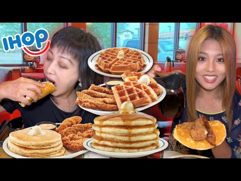 Eating Fried Chicken and Pancakes for the first time! IHOP BREAKFAST