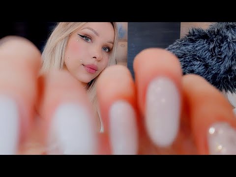 Your face is plastic | 1 minute Asmr Tapping
