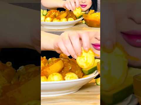 ASMR EATING CHICKEN CURRY RICE AND EGG CURRY MUKBANG #shorts #food #youtubeshorts
