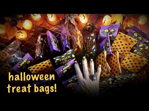 ASMR~halloween treat bags! (No talking only) Lots of wonderful paper crinkles with halloween candy.