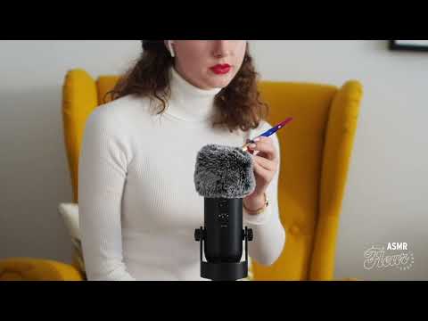 • Brushing you hair or a fluffly microphone? (No talking) ASMR •