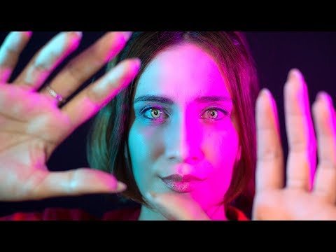 Asmr tocando tu cara con movimientos lentos para relajarte | ASMR Español | Asmr with Sasha