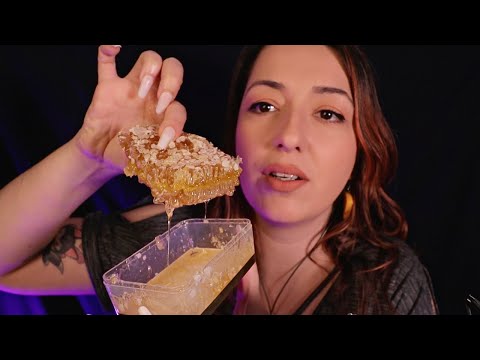 ASMR ✨ Trying Honeycomb for the First Time ✨ Wet, Sticky Mouth Sounds