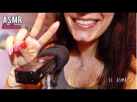 ASMR (italian♥) Intense whispering and soft Tapping on glass
