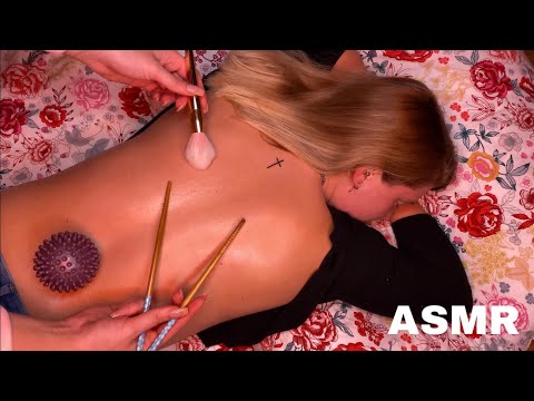 ASMR [Real Person] Back Massage & Whispering you to Sleep & Music 😴deutsch Rückenmassage german