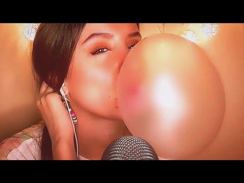 ASMR Gum Chewing & Blowing Big Bubbles 👄