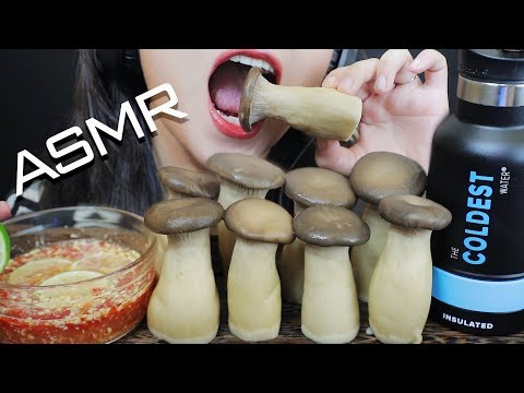 ASMR GAINT OYSTER MUSHROOM WITH SWEET AND SOUR FISH SAUCE , CRUNCHY EATING SOUNDS | LINH-ASMR