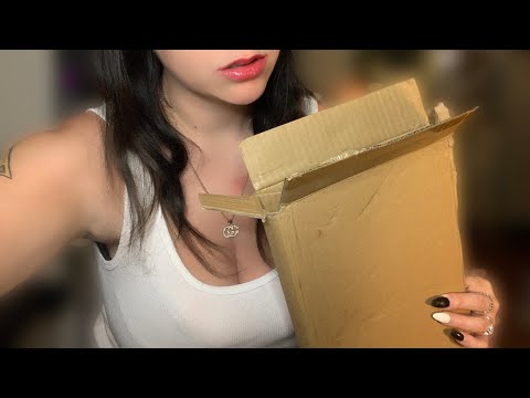 ASMR Fast & Aggressive Cardboard Tapping & Scratching