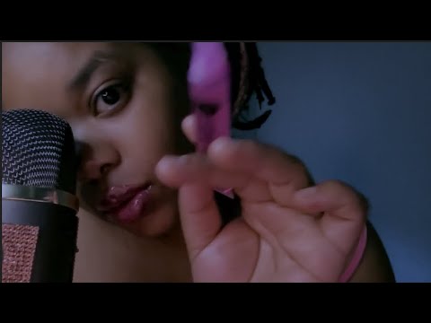 ASMR✨ lipgloss application ♡ mouth sounds, tapping, lip smacking & whispers ♡