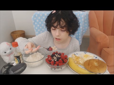 MUKBANG: breakfast (cereal with fruit, fried eggs, rice, red bean bread)