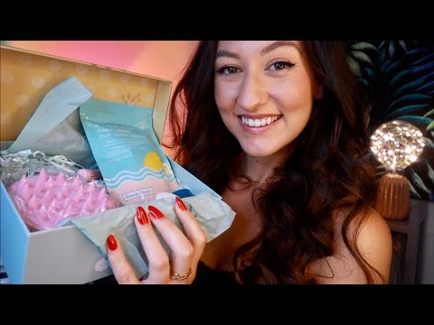 ASMR Glossybox Unboxing April 2023 💕 tapping + whispering