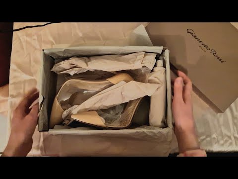asmr Gianvitto Rossi unboxing only little talking. tapping, papernoises and more