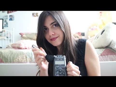 |ASMR ITA| A LOT OF TRIGGER FOR YOU!  (tapping, brushing,scratching...)