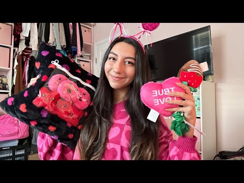 ASMR VALENTINE'S TRIGGERS 💕🍓🌹😘 | TAPPING, WHISPERING, & SCRATCHING