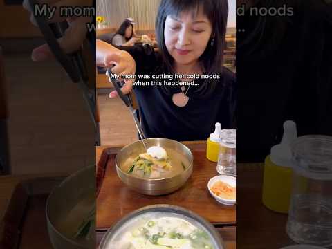 MY MOM WAS CUTTING HER NOODLES WHEN THIS HAPPENED #shorts #viral #mukbang
