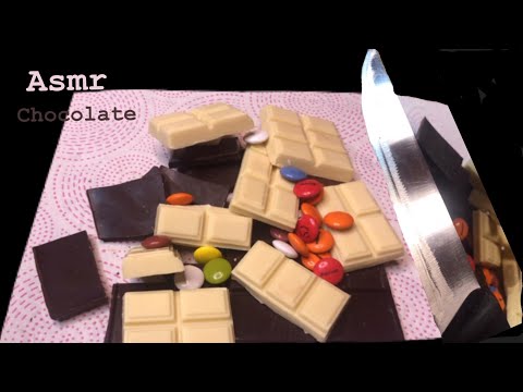 ASMR WITH CHOCOLATE -Tapping (Scratching and crinkles)